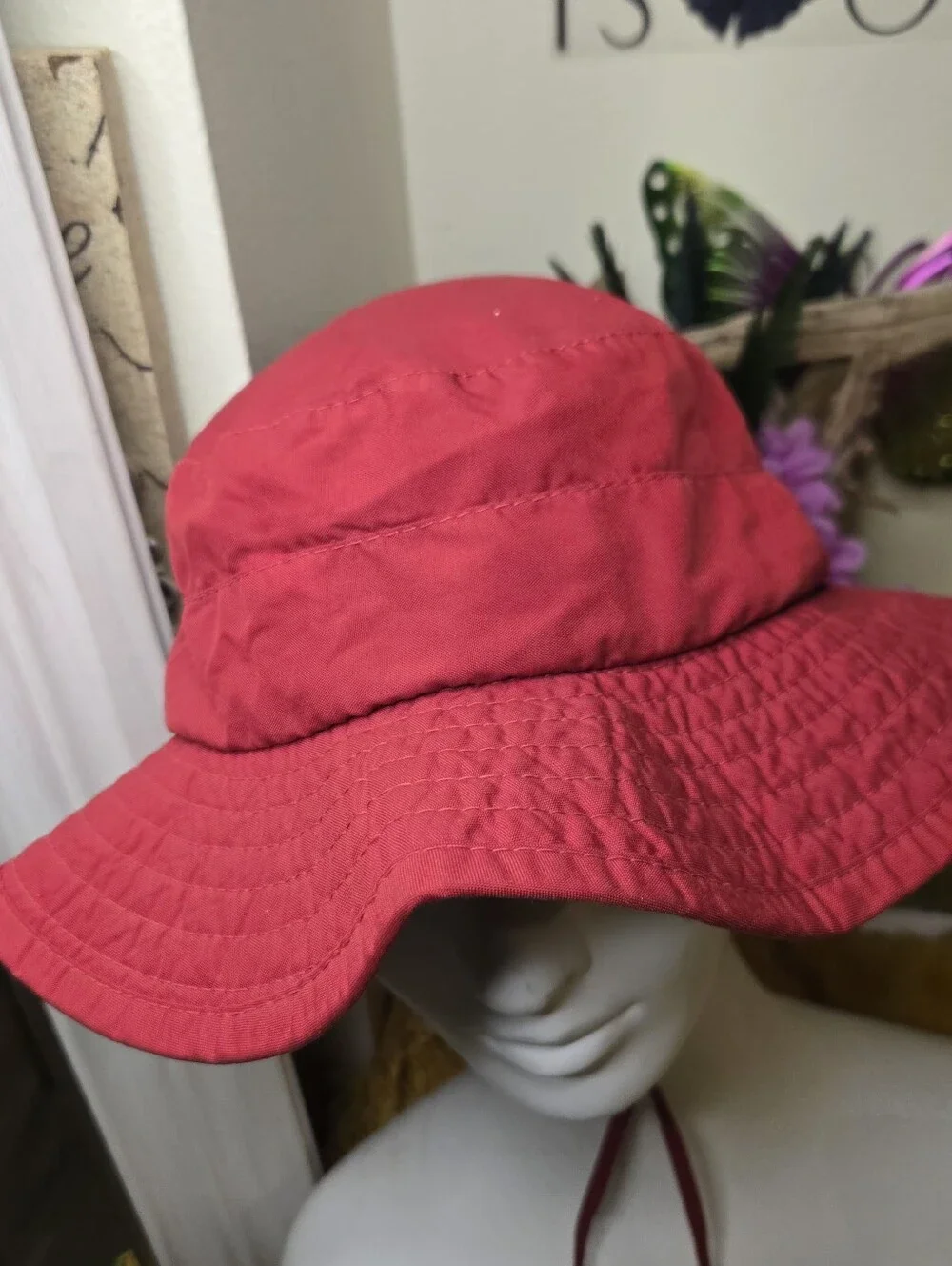 Columbia Sportswear Company classic retro